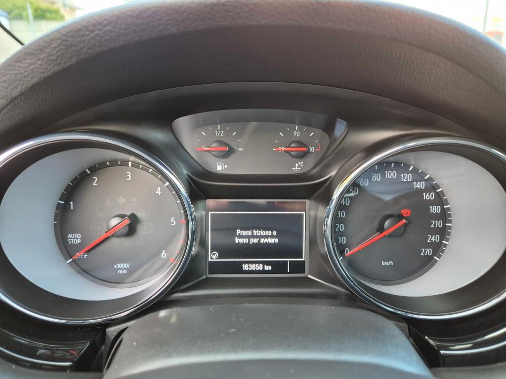 Opel Astra 1.5 CDTI 105 CV BERLINA 5 porte