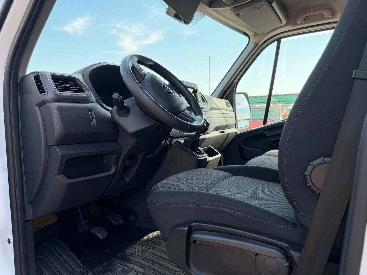 Renault Master T35 - 2.3 DCi 140cv - GANCIO TRAINO - EU6DTEMP - UNIPRO