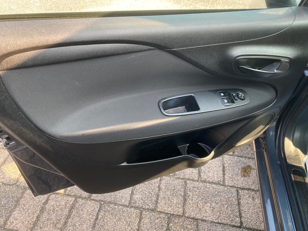 Fiat Punto 1.4 8V 5 porte Natural Power Street