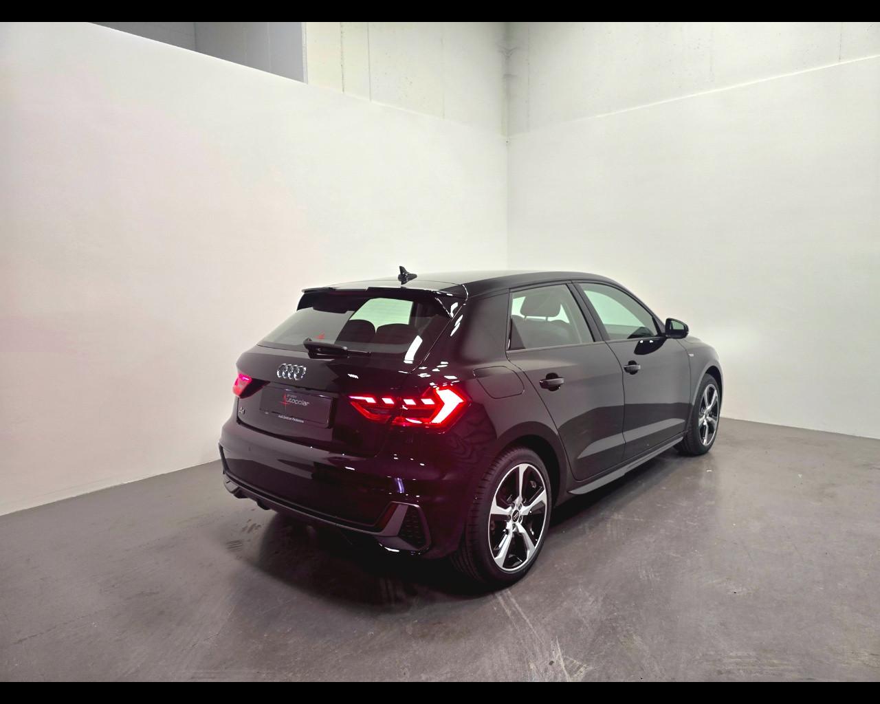 AUDI A1 SPORTBACK 30 TFSI S-TRONIC S-LINE EDTION