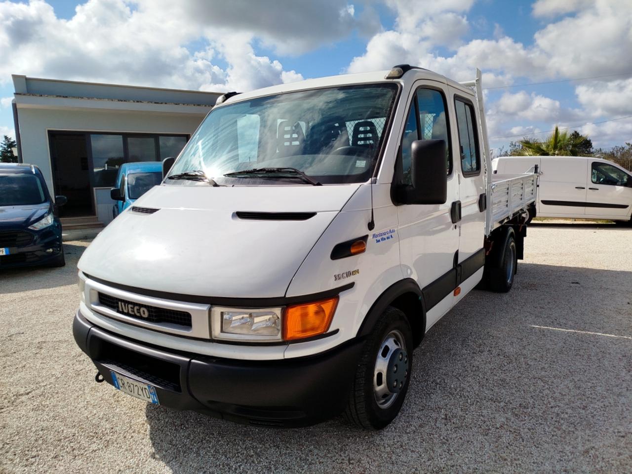 Iveco Daily 35C10 DOPPIA CABINA CON RIBALTABILE TRILATERALE