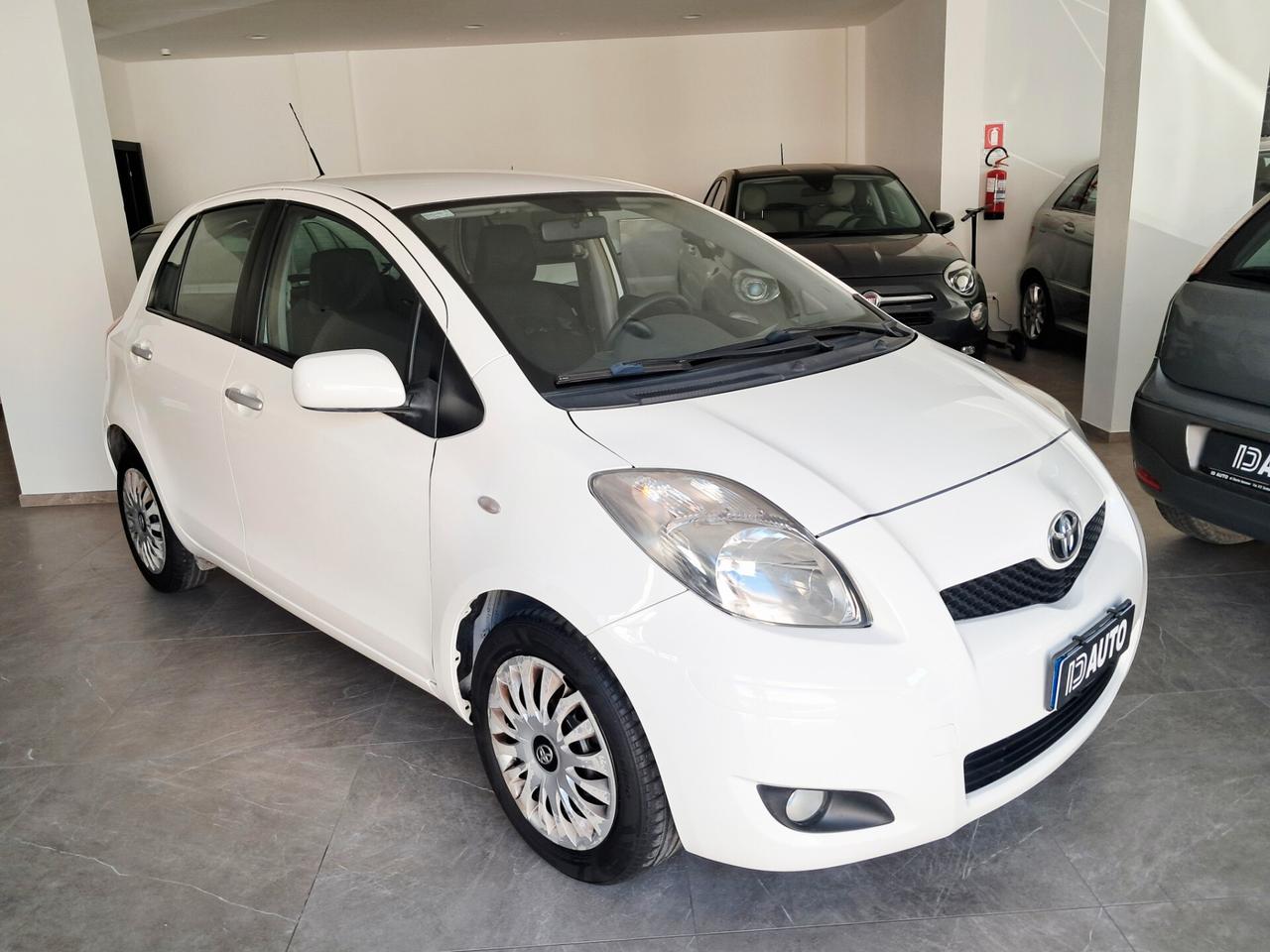 Toyota Yaris 1.3 5 porte