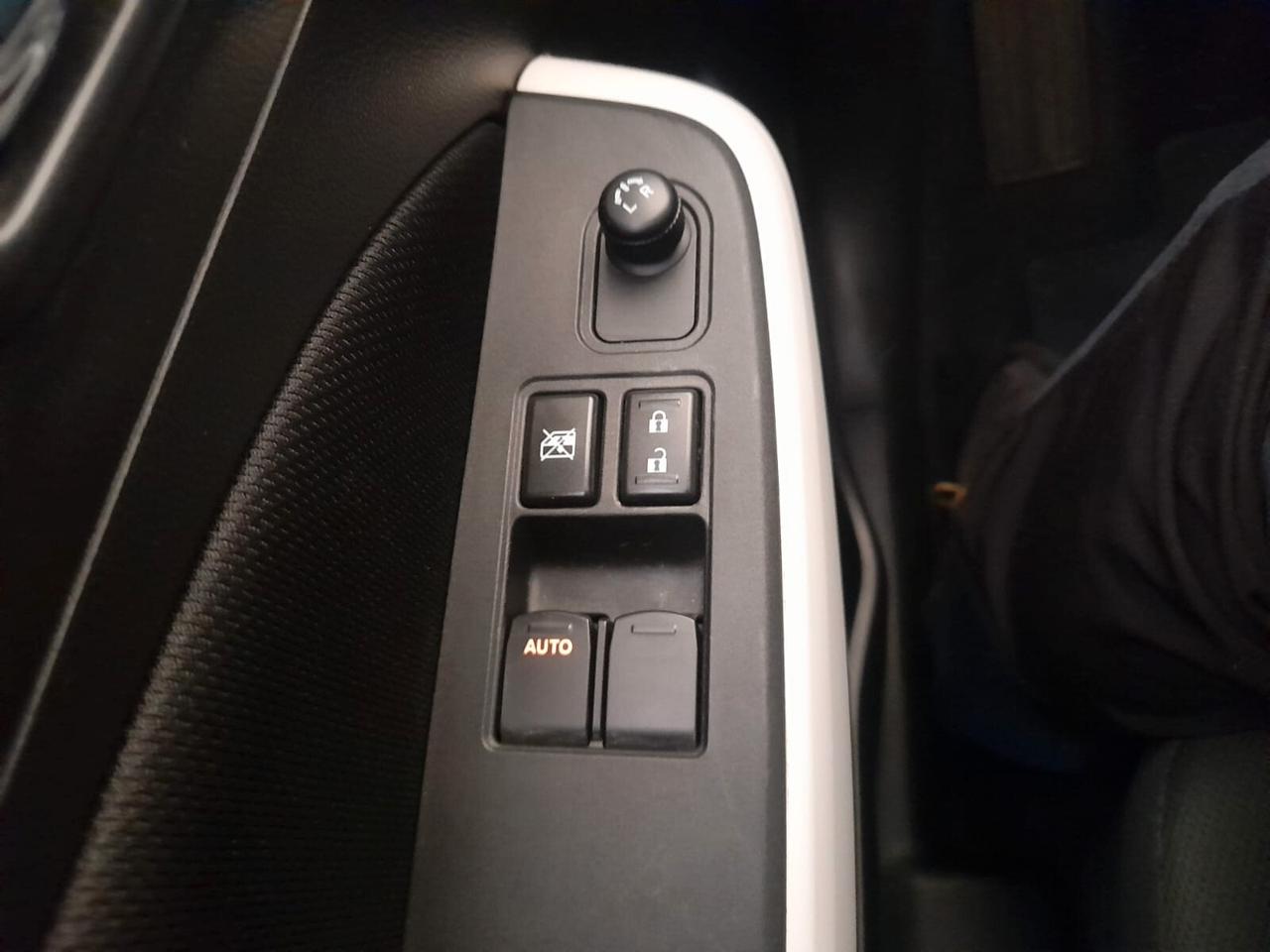 Suzuki Swift 4x4 1.2 Hybrid 4WD AllGrip Top
