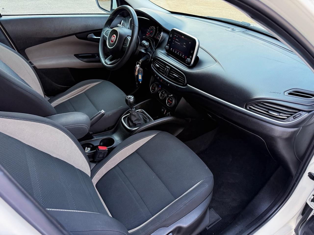 Fiat Tipo 1.6 Mjt S&S SW Lounge