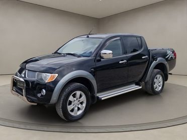 MITSUBISHI L200 2.5 DI-D/136CV Club Cab Invite