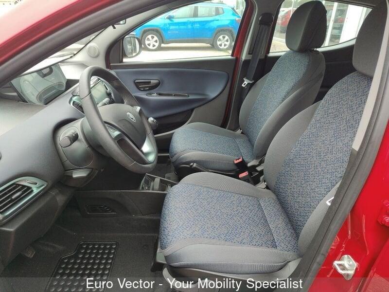 Lancia Ypsilon 1.0 FireFly 5 porte S&S Hybryd Gold