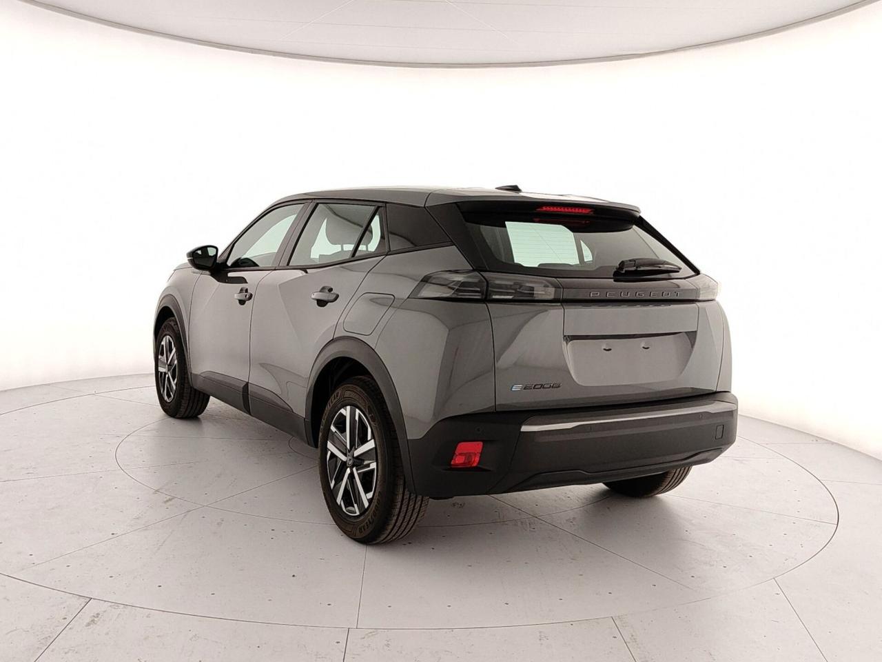 Peugeot 2008 motore elettrico 136 CV Active