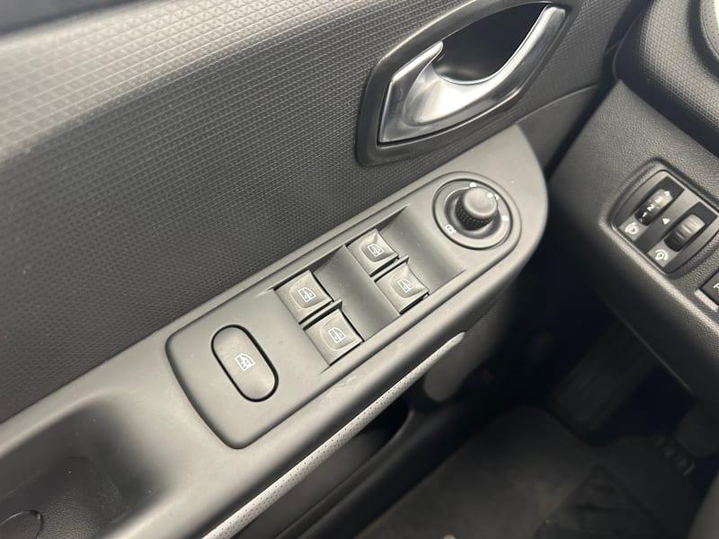 RENAULT CLIO DCI 8V 75 CV START&STOP 5