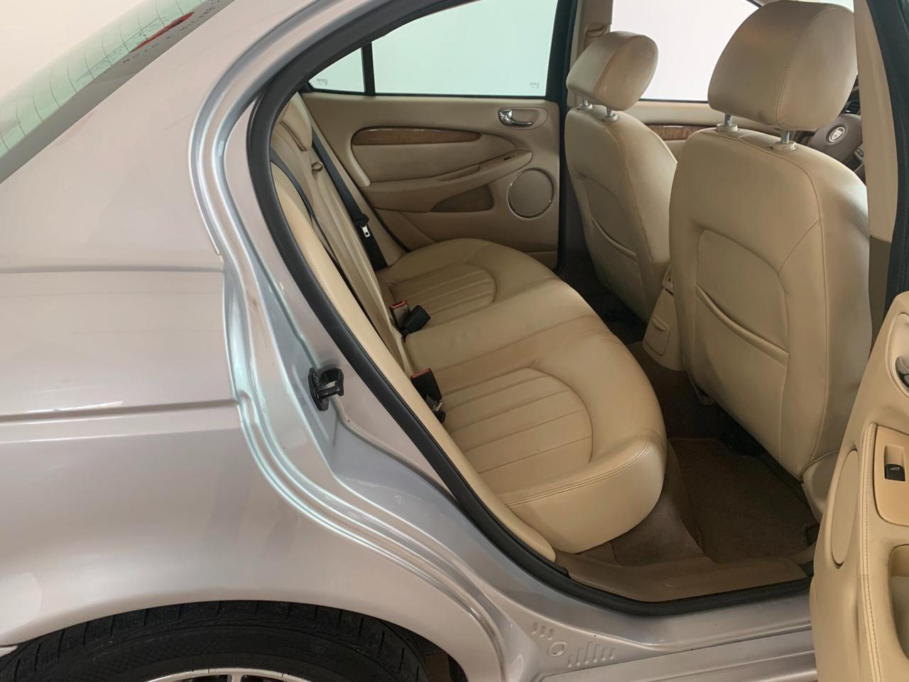 Jaguar X-Type 2.5 V6 24V cat Executive