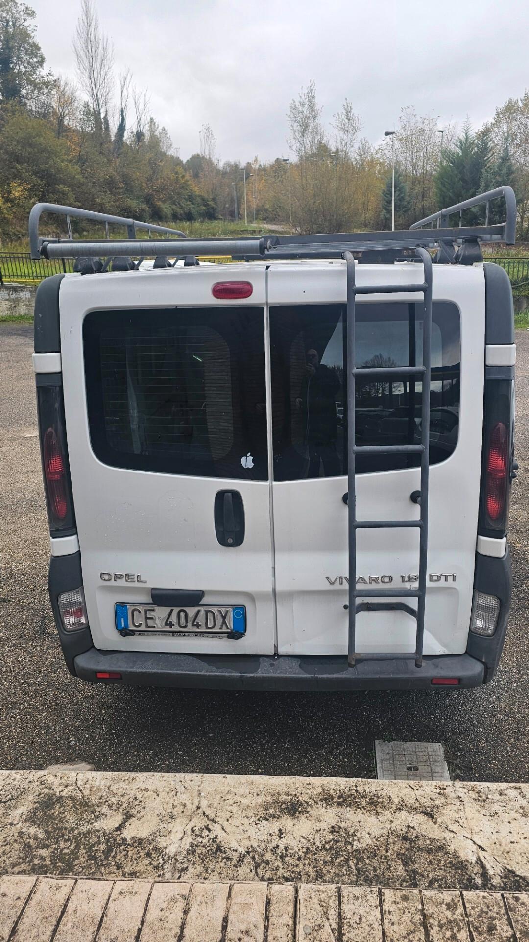 Opel VIVARO 19TDI
