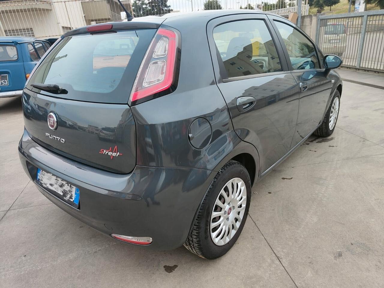 Fiat Punto 1.3 MJT II 75 CV 5 porte MOTORE NUOVO KM0