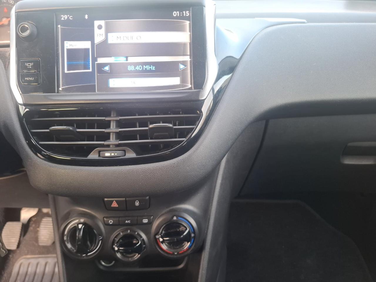 Peugeot 208 1.2 VTi 82 CV 5 porte Allure