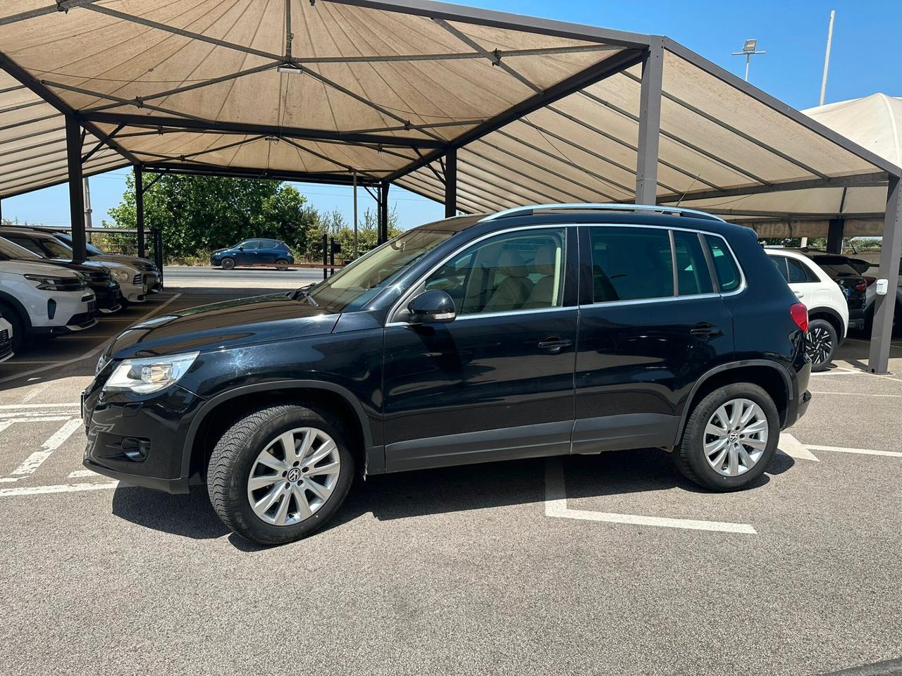 Volkswagen Tiguan 2.0 16V TDI DPF tiptronic Sport & Style