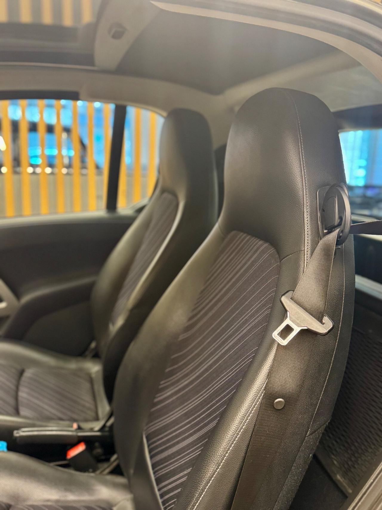 smart forTwo 0.9 52kw neopatentati PULSE SERVOSTERZO mp3 usb