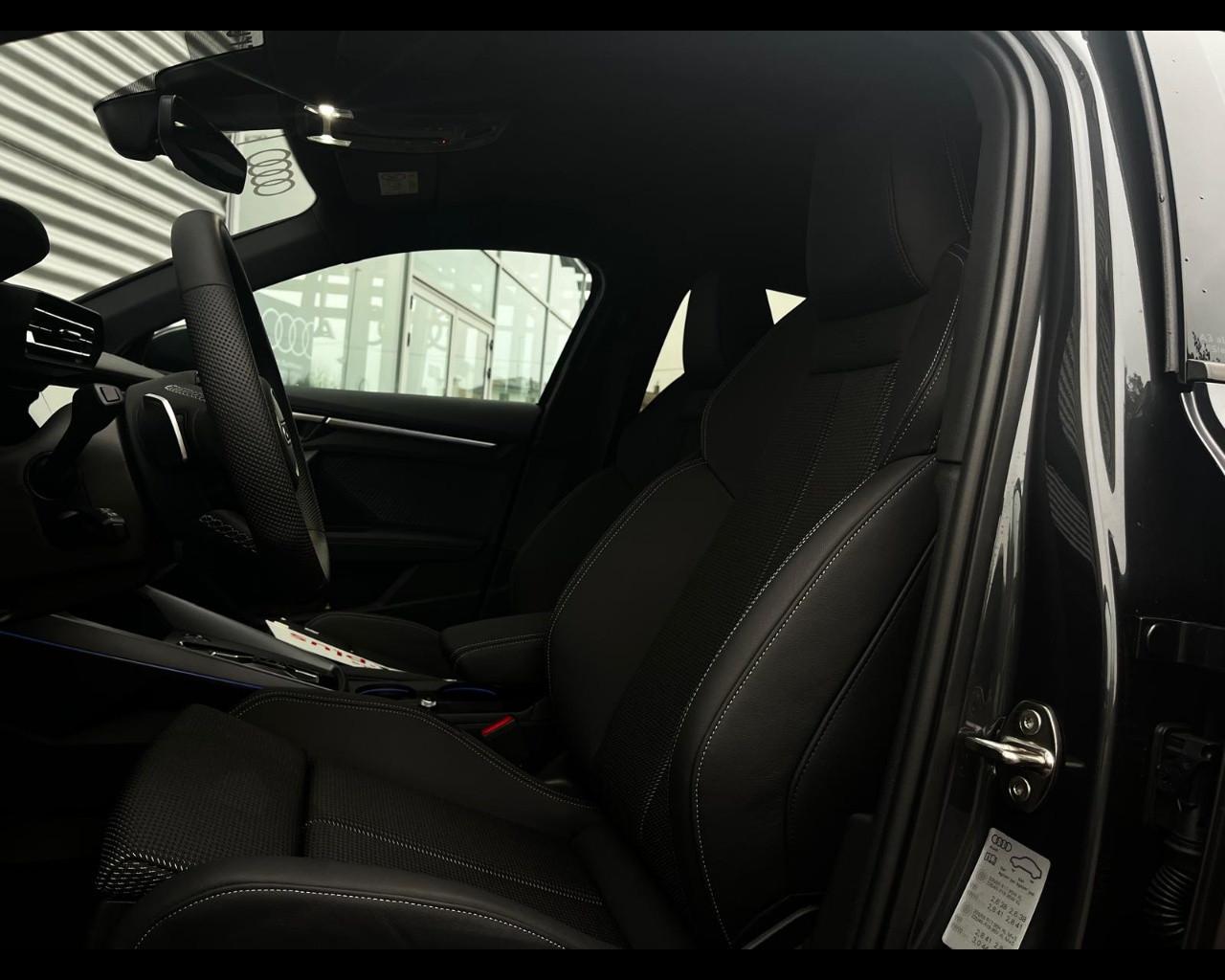 AUDI A3 ALLSTREET 40 TFSIe S-TRONIC IDENTITY CONTRAST