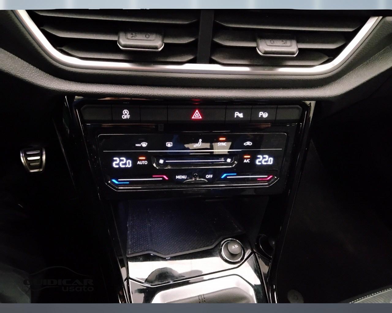 VOLKSWAGEN T-Roc I 2022 - T-Roc 1.0 tsi R-Line 110cv