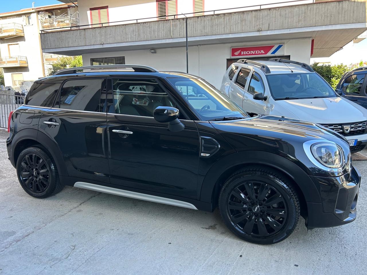Mini Countryman COOPER D ( 80.000 KM )Pari al Nuovo!