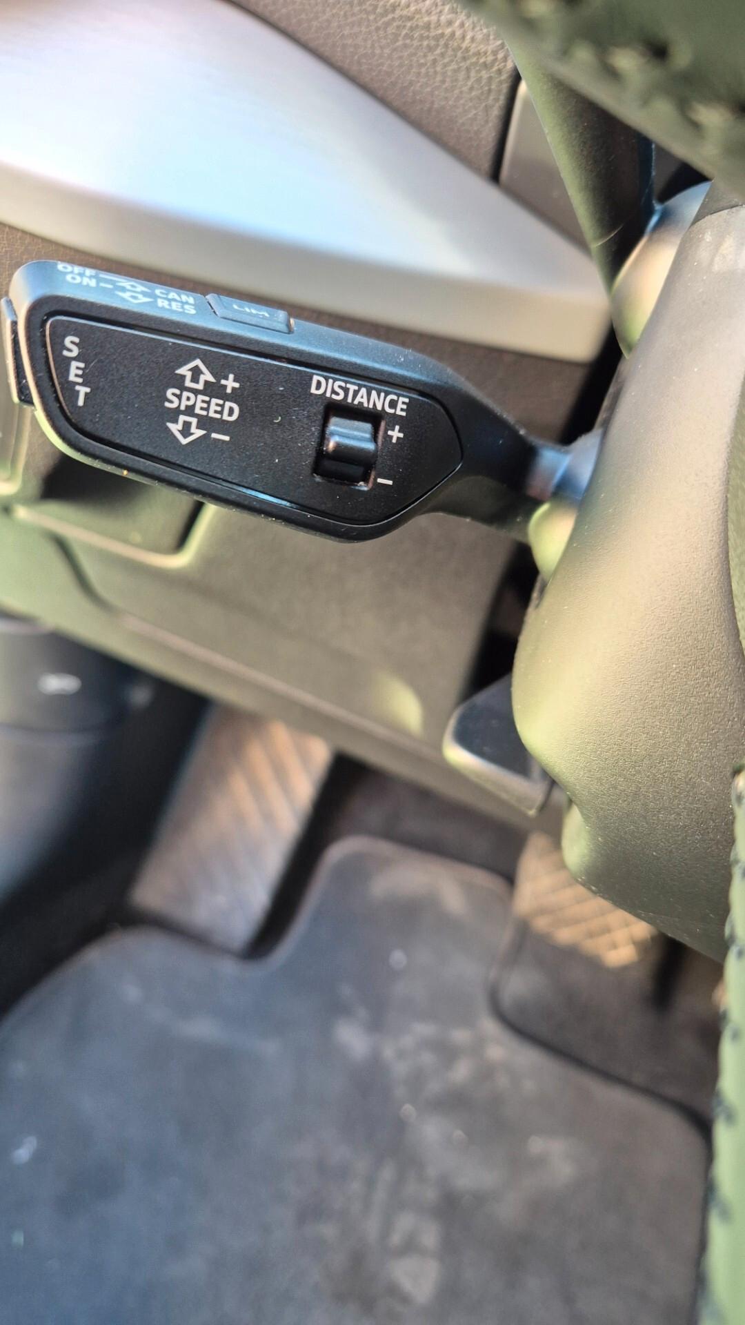 Audi Q2 35 TDI quattro S tronic Admired