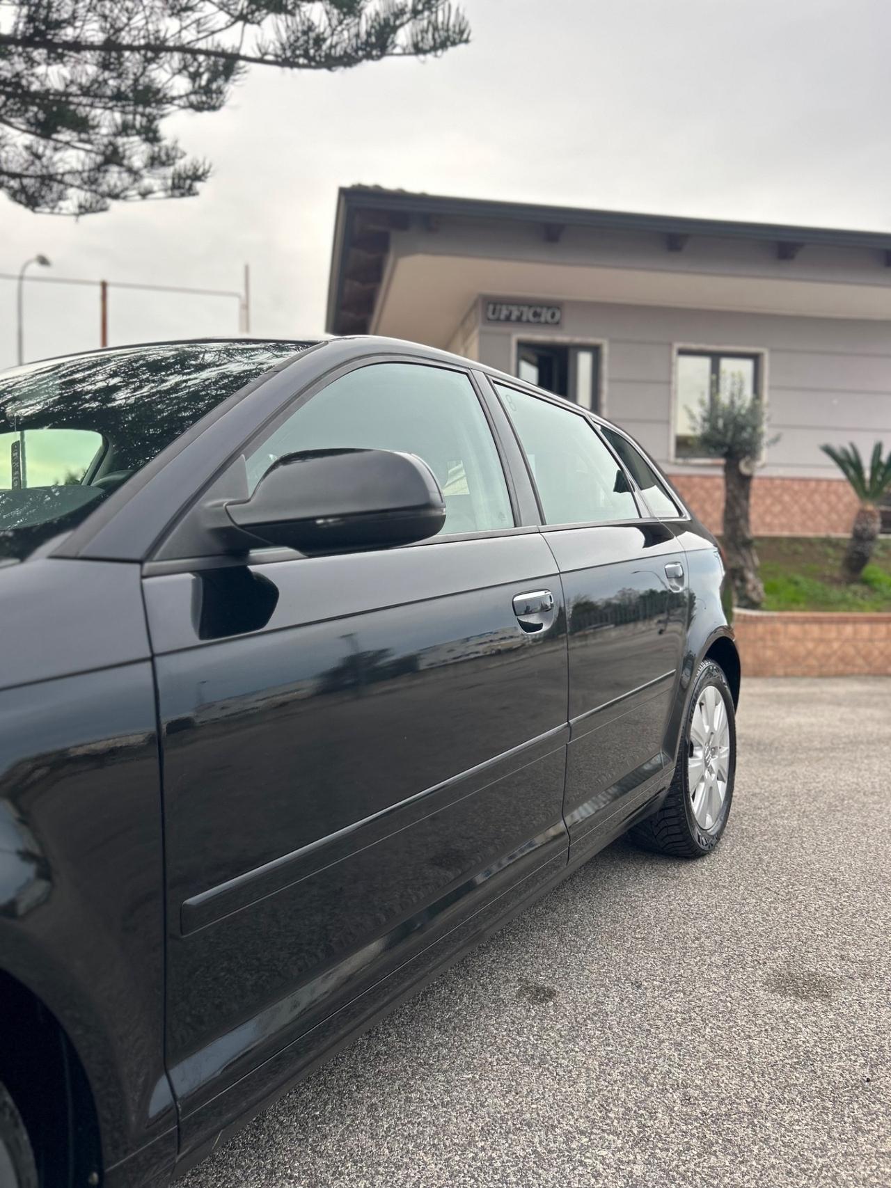 Audi A3 SPB 1.6 TDI 90 CV Ambiente