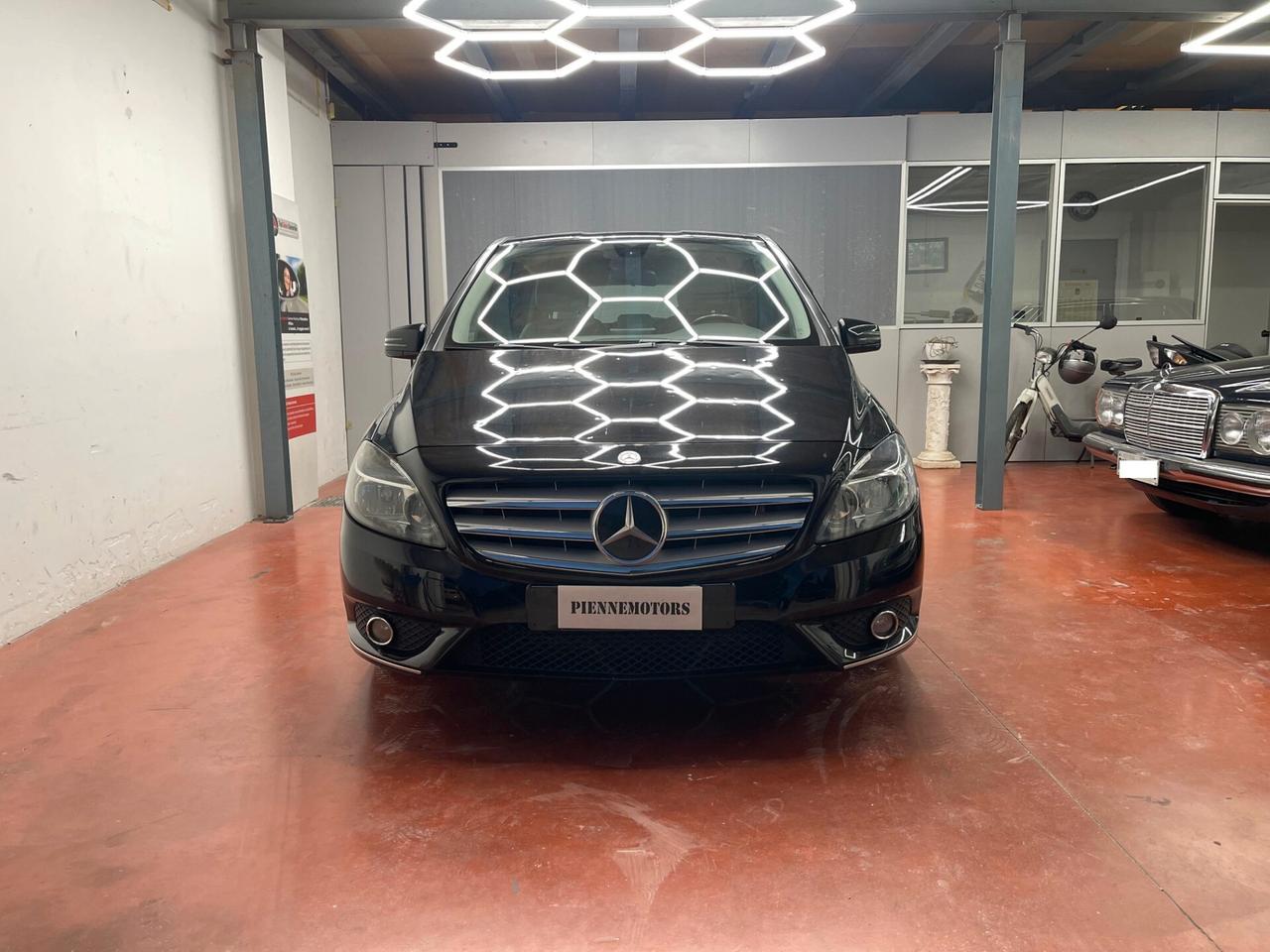 Mercedes-benz B 180 CDI BlueEFFICIENCY Executive