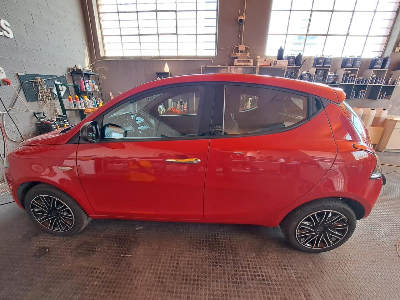 LANCIA YPSILON 1.0 FIRE FLY 5 PORTE S&S HYBRID ECOCHIC GOLD