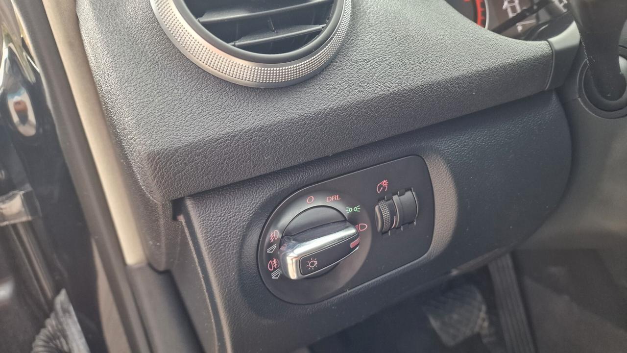 Audi A3 SPB. 2.0 TDI S tronic Ambition "100.000 km"