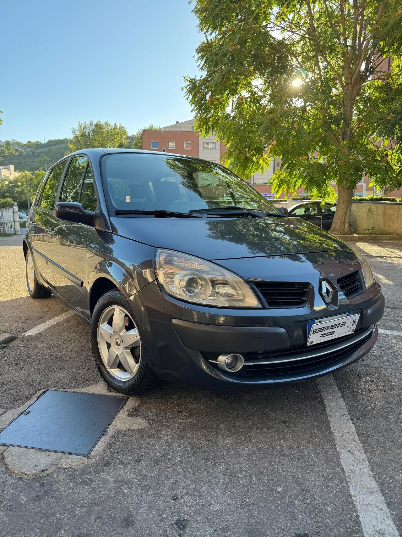 Renault Scenic Scénic 1.5 dCi/105CV Dynamique