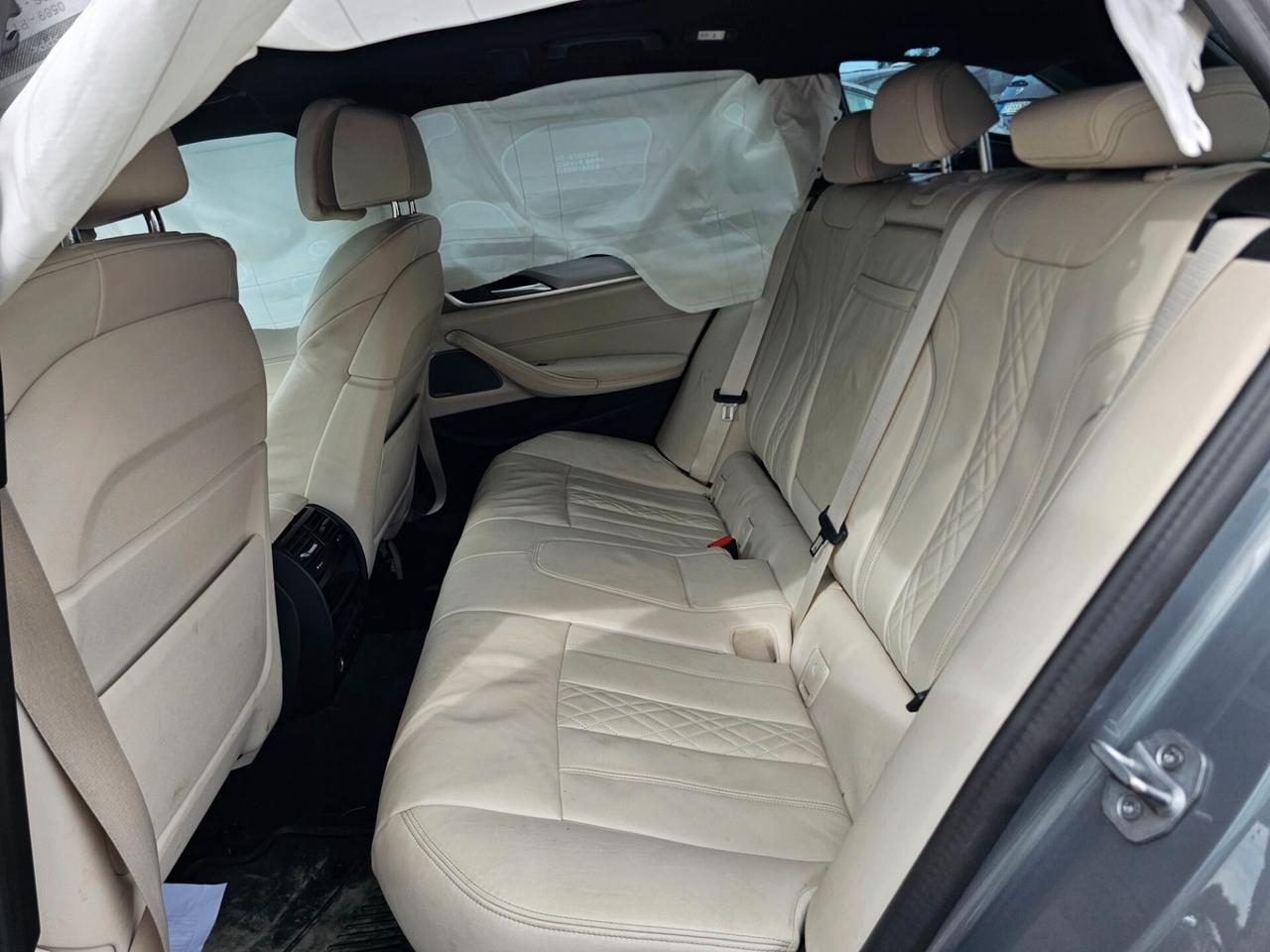 SINISTRATO Bmw 530 530e xDrive Touring Luxury