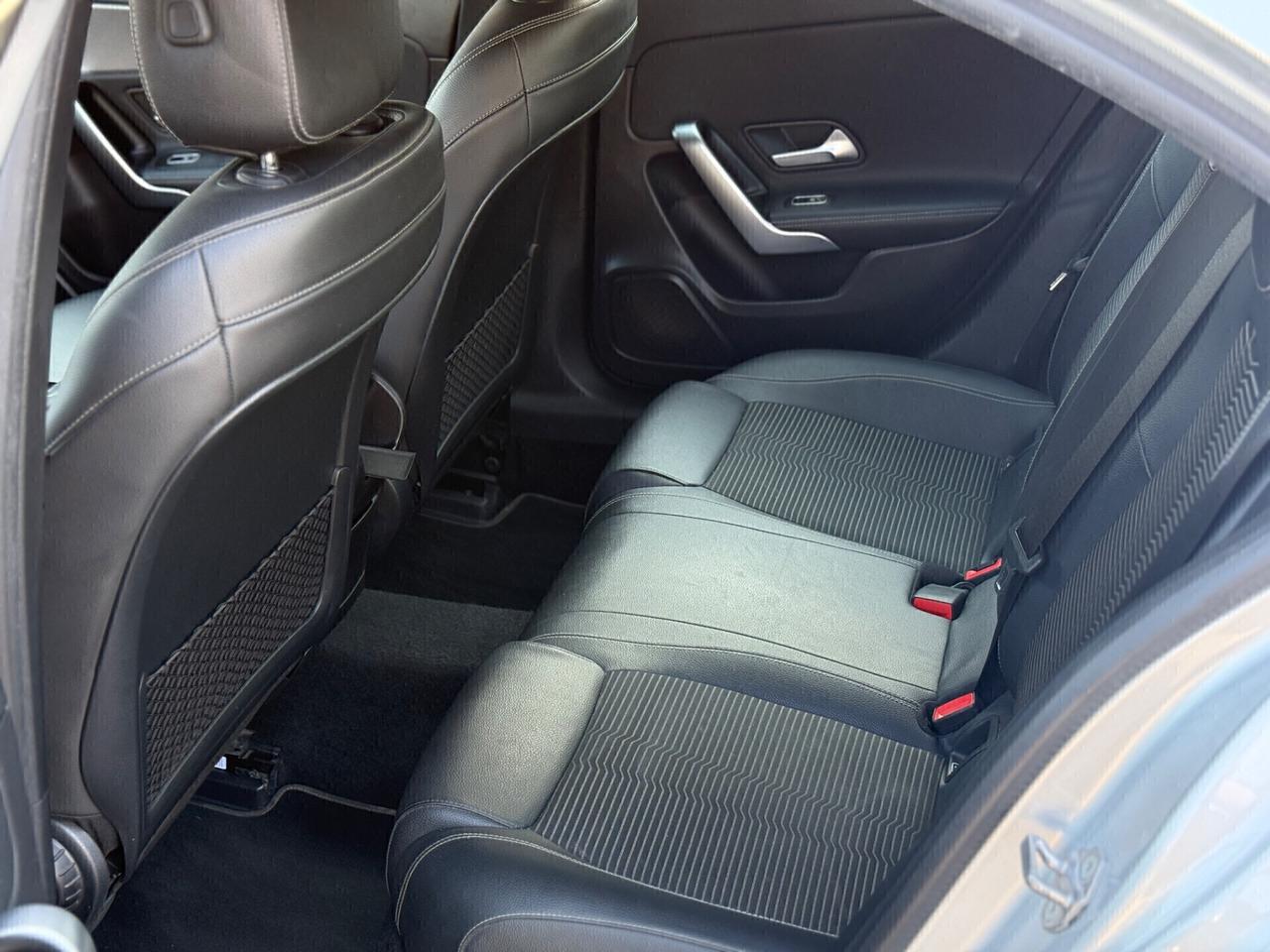 Mercedes-benz A 200 Berlina , Sport Automatico !