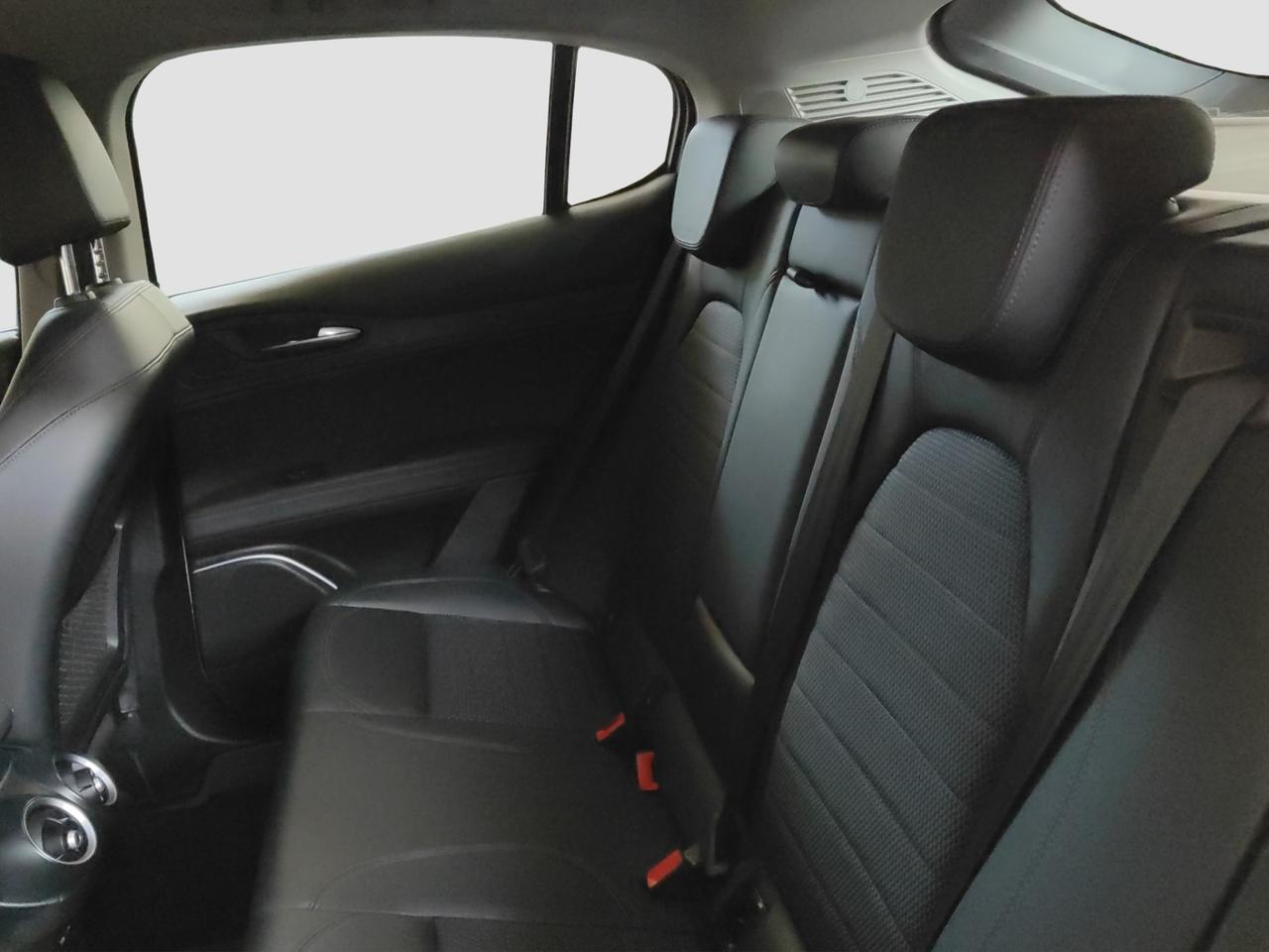 ALFA ROMEO Stelvio 2.2 Turbo Diesel 190 CV AT8-RWD Executive