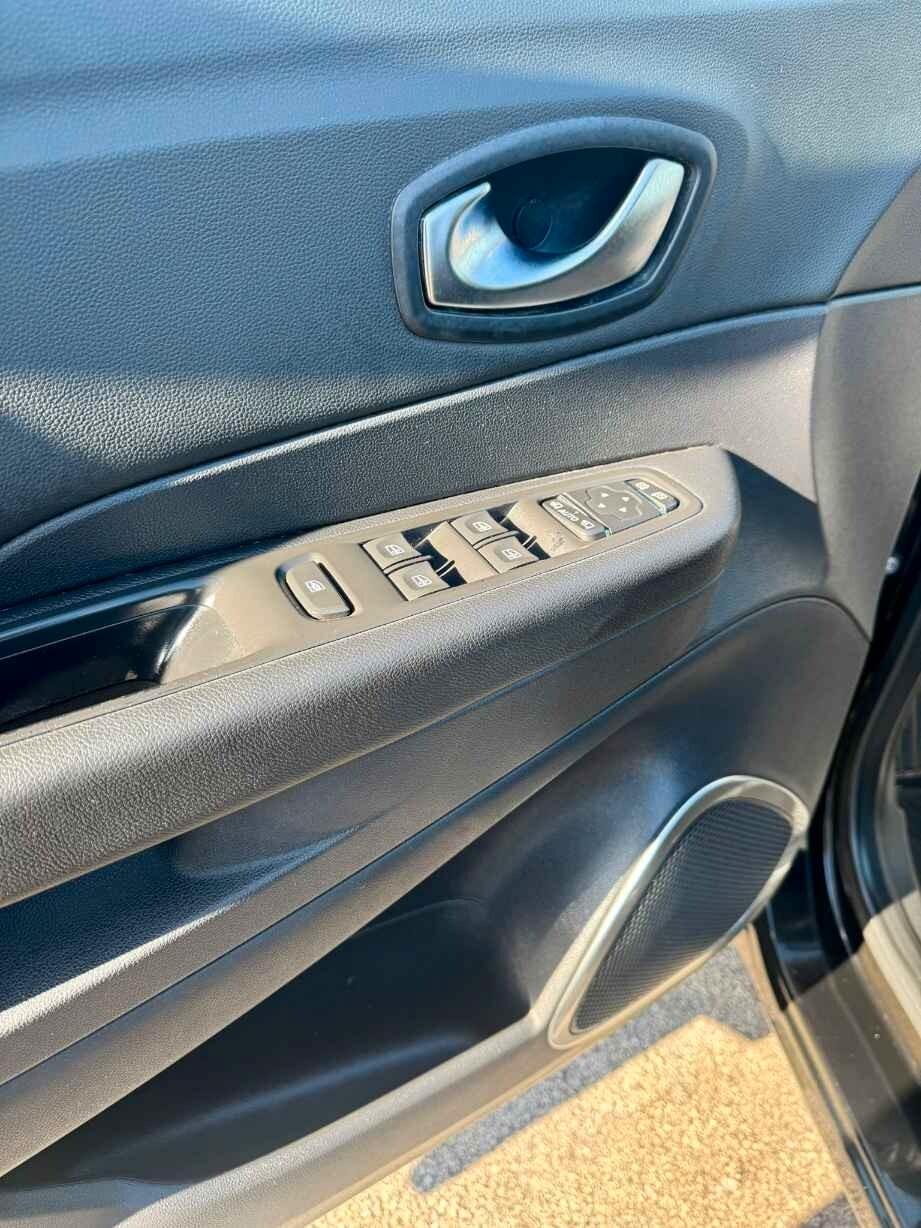 RENAULT CAPTUR 1.5 dCi 110 CV *FARI FULL LED