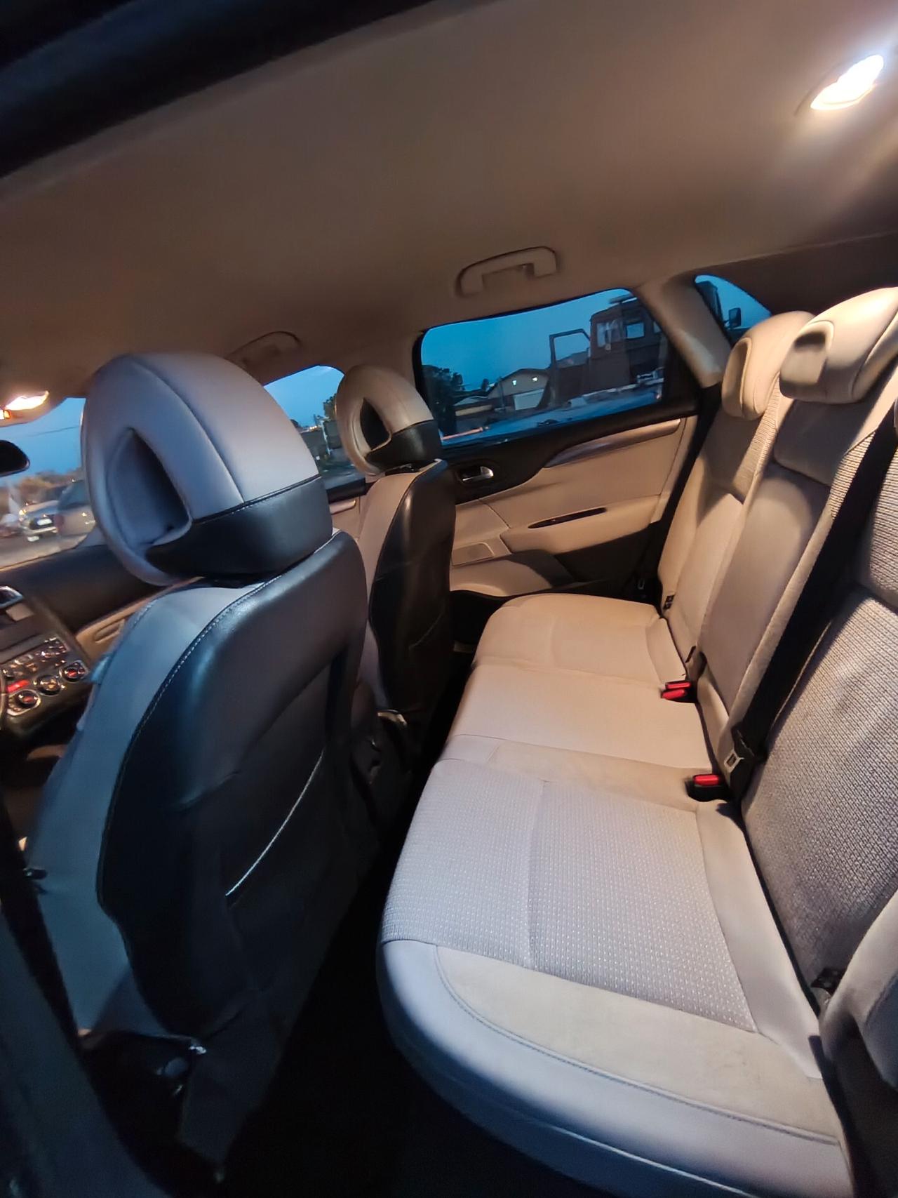Citroen C4 1.6 e-hdi 110 airdream cmp6 exclusive