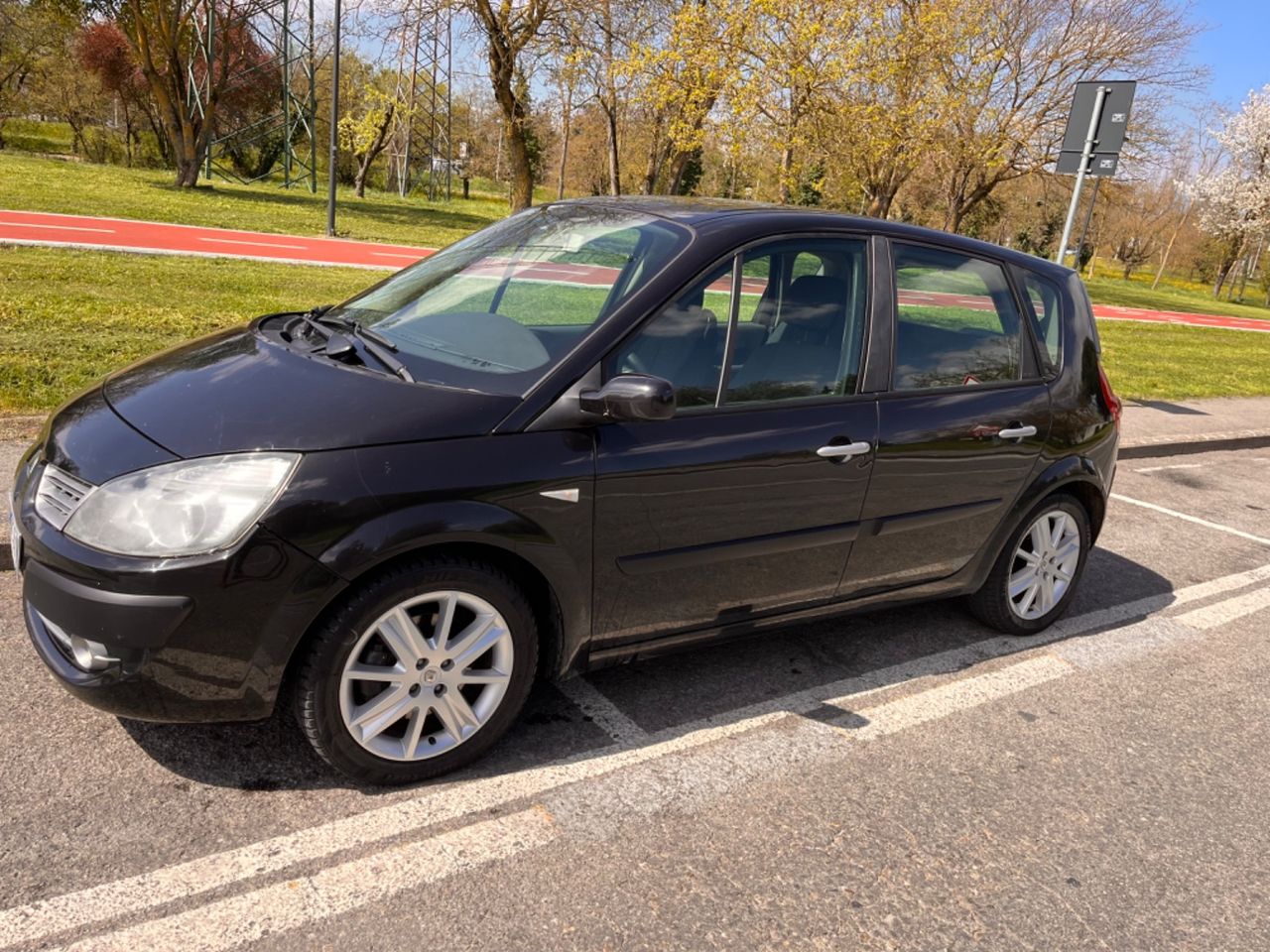 Renault Scenic Grand Sc��nic 1.9 dCi/130CV Serie Speciale