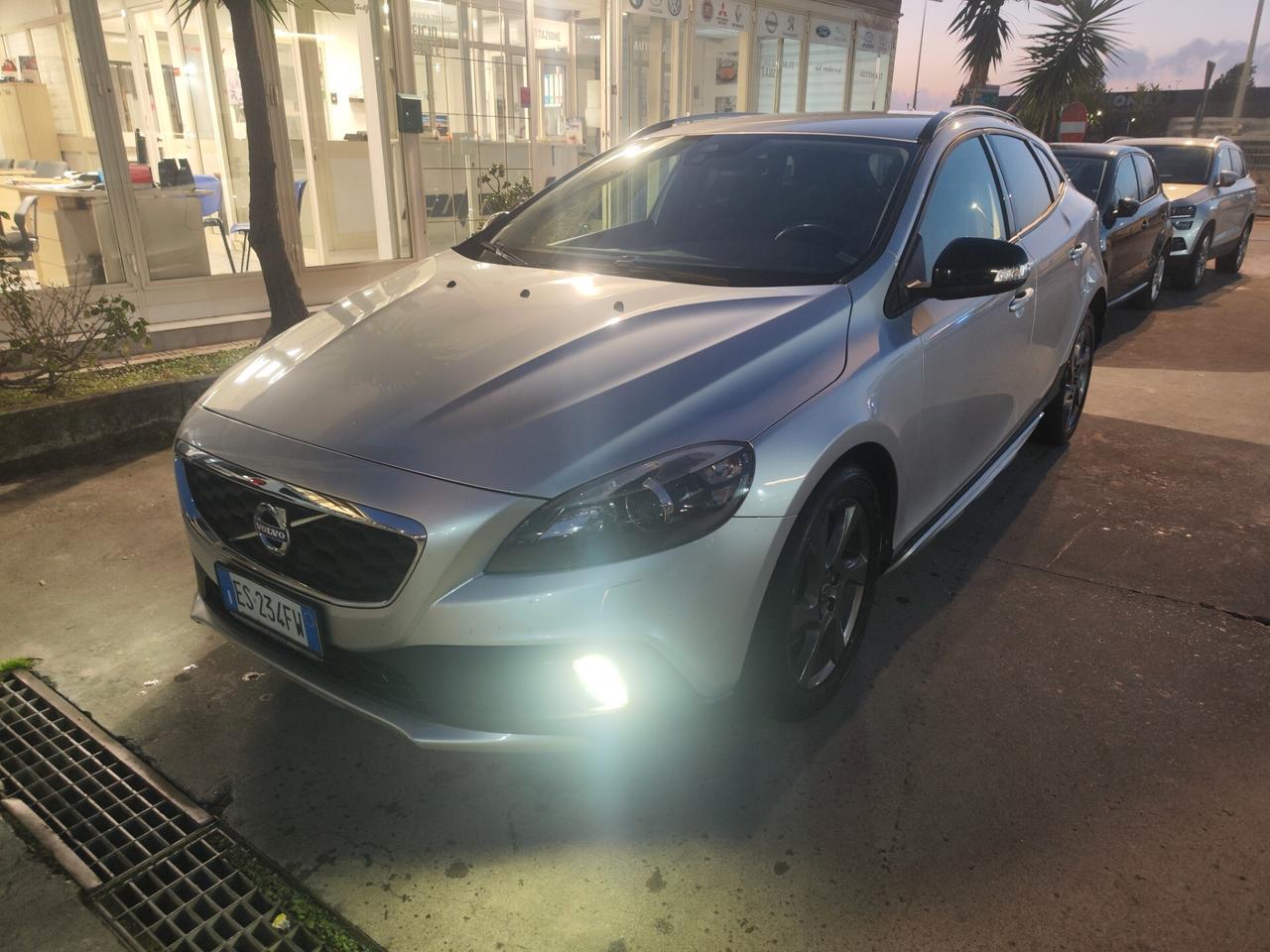 Volvo V40 Cross Country D2 1.6 Summum