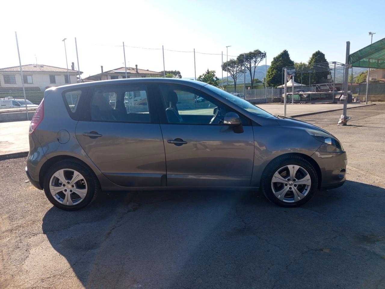 Renault Scenic Scénic X-Mod 1.5 dCi 110CV EDC Luxe