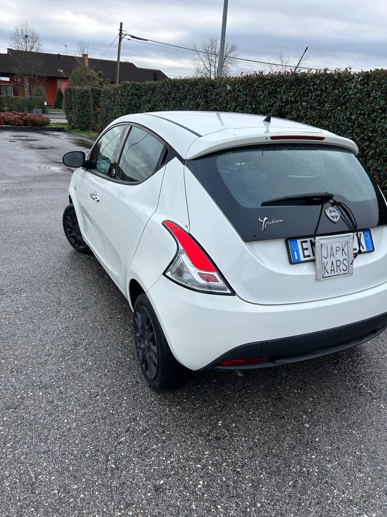 Lancia Ypsilon 1.2 69 CV 5 porte GPL Ecochic Gold