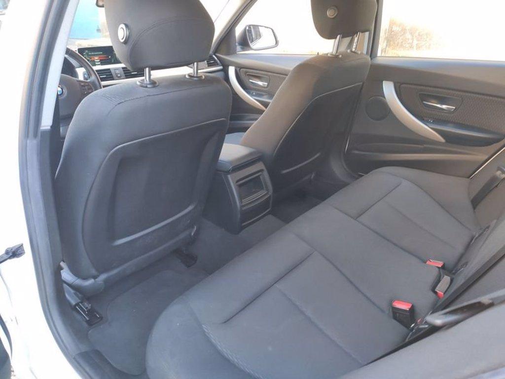 BMW 320d touring business advantage del 2017