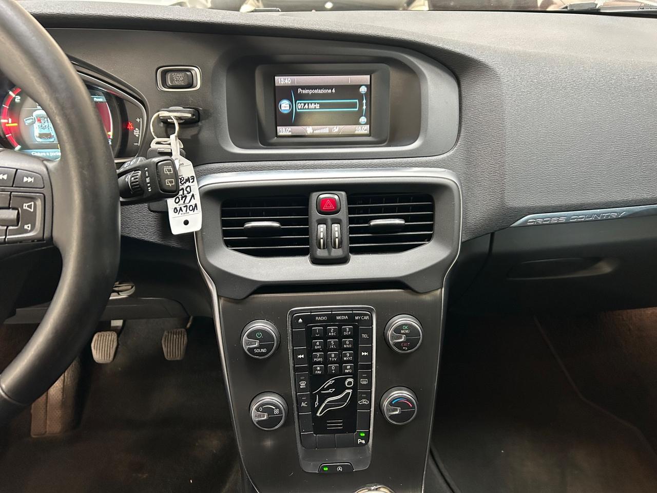 Volvo V40 Cross Country D2 1.6 114cv Momentum