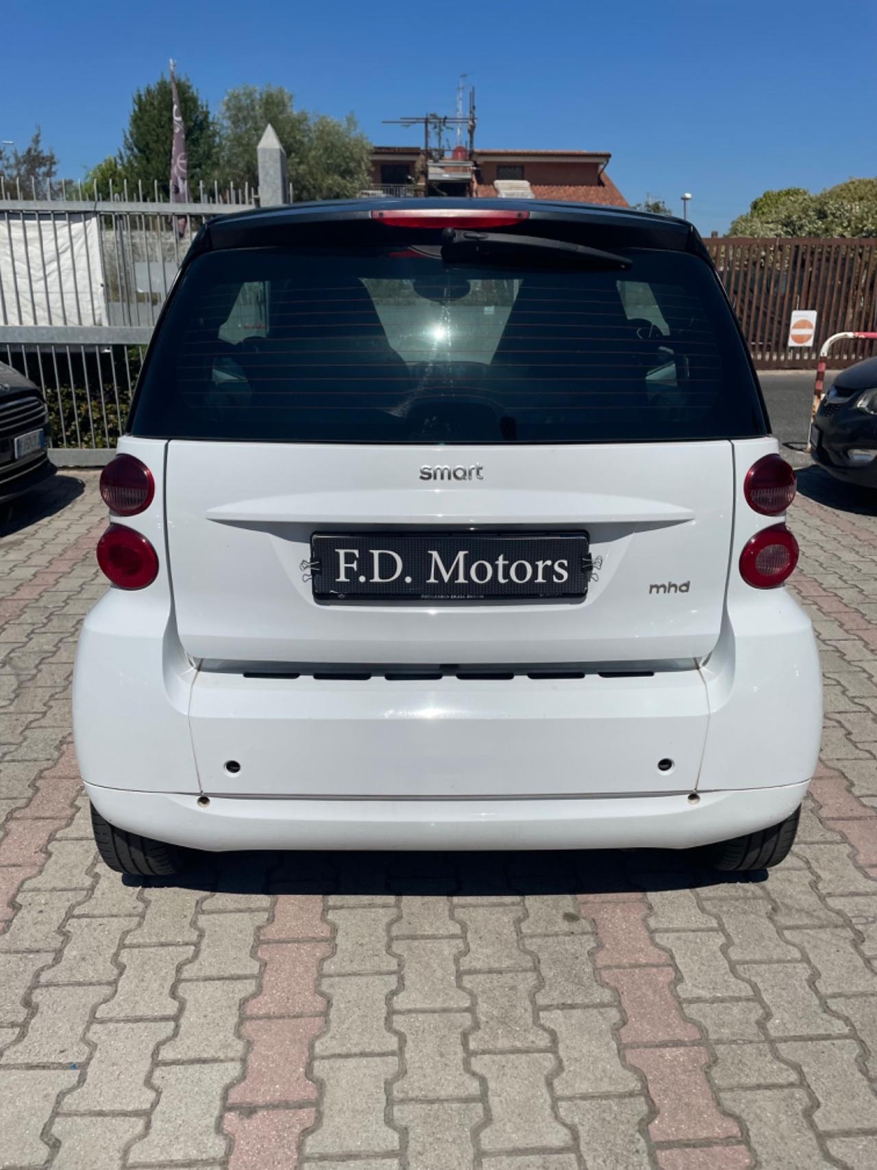 Smart ForTwo 1000 52 kW MHD coupé passion