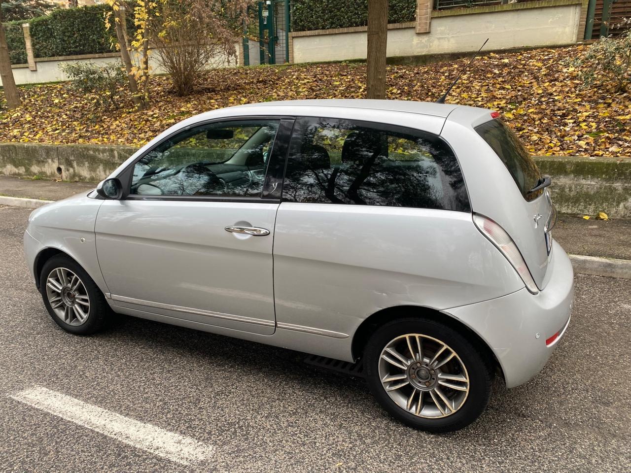 Lancia Ypsilon 1.3 diesel - 2008