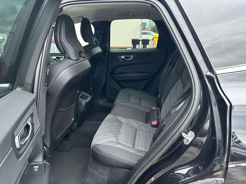 Volvo XC60 2.0 B4 Core automatico