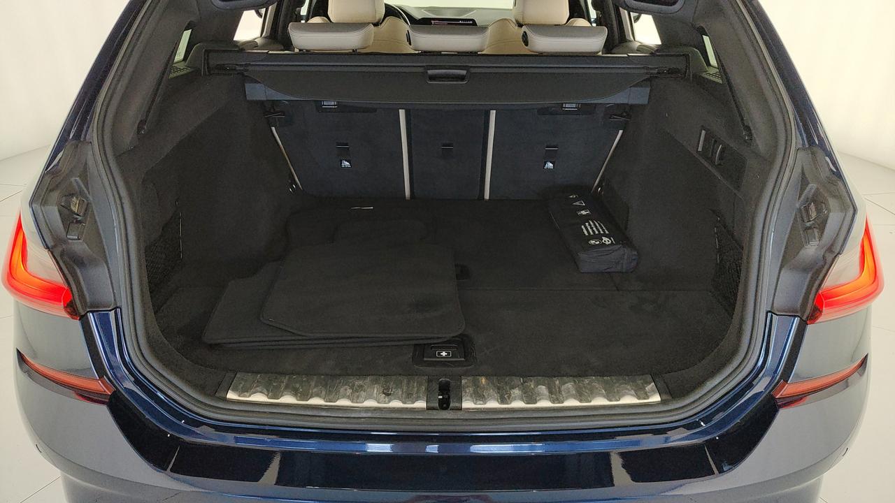 BMW Serie 3 G21 2019 Touring - 330d Touring mhev 48V xdrive Msport auto