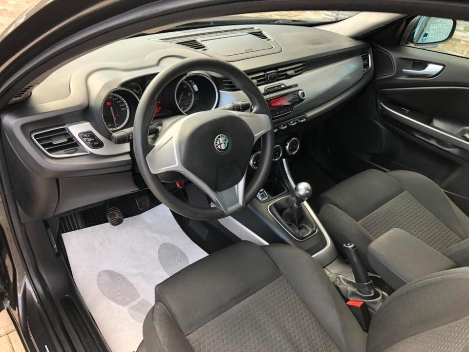 Alfa Romeo Giulietta 1.6 JTDm 105 CV Distinctive 2011