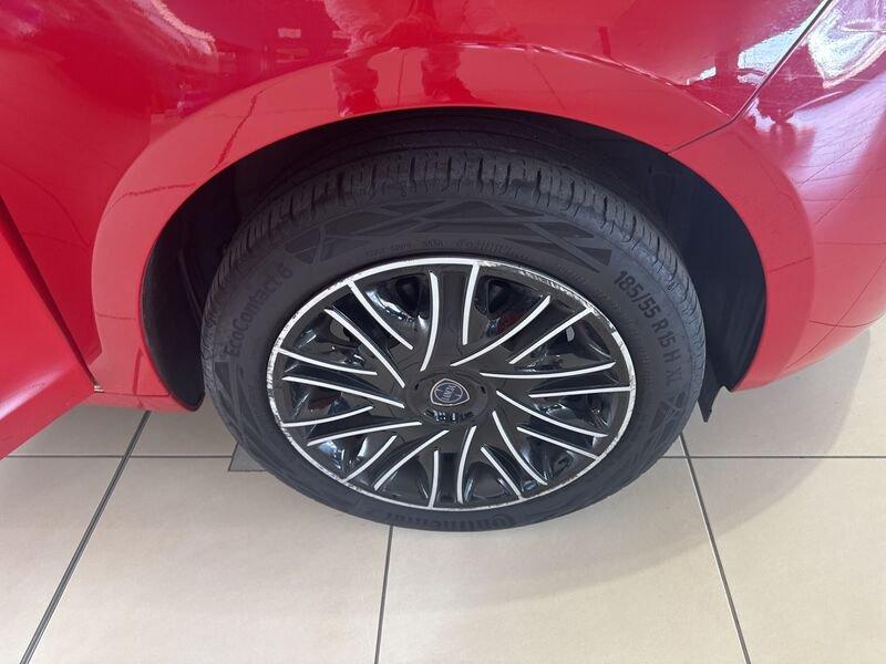 Lancia Ypsilon Ypsilon 1.0 FireFly 5 porte S&S Hybrid Ecochic Silver