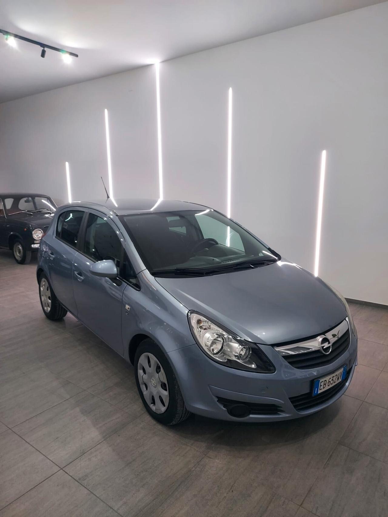Opel Corsa 1.2 5 porte Easytronic 111 2010