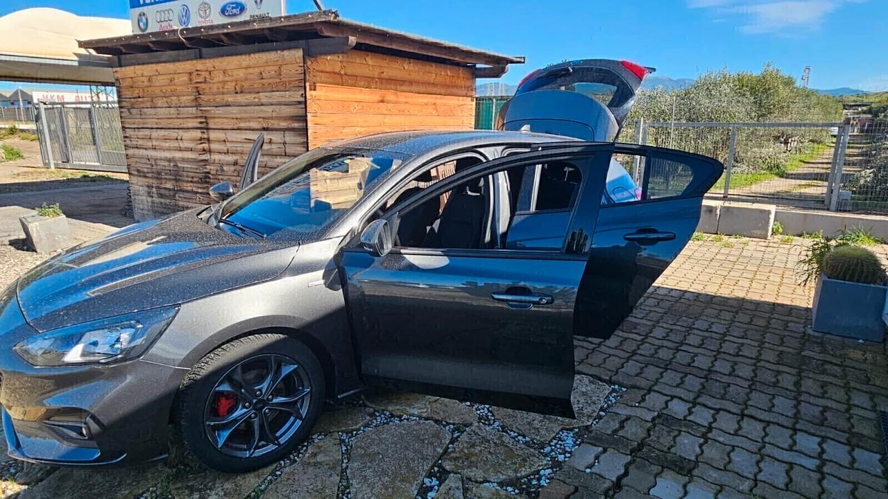 Ford Focus 1.0 EcoBoost Hybrid 125 CV 5p. ST Line X
