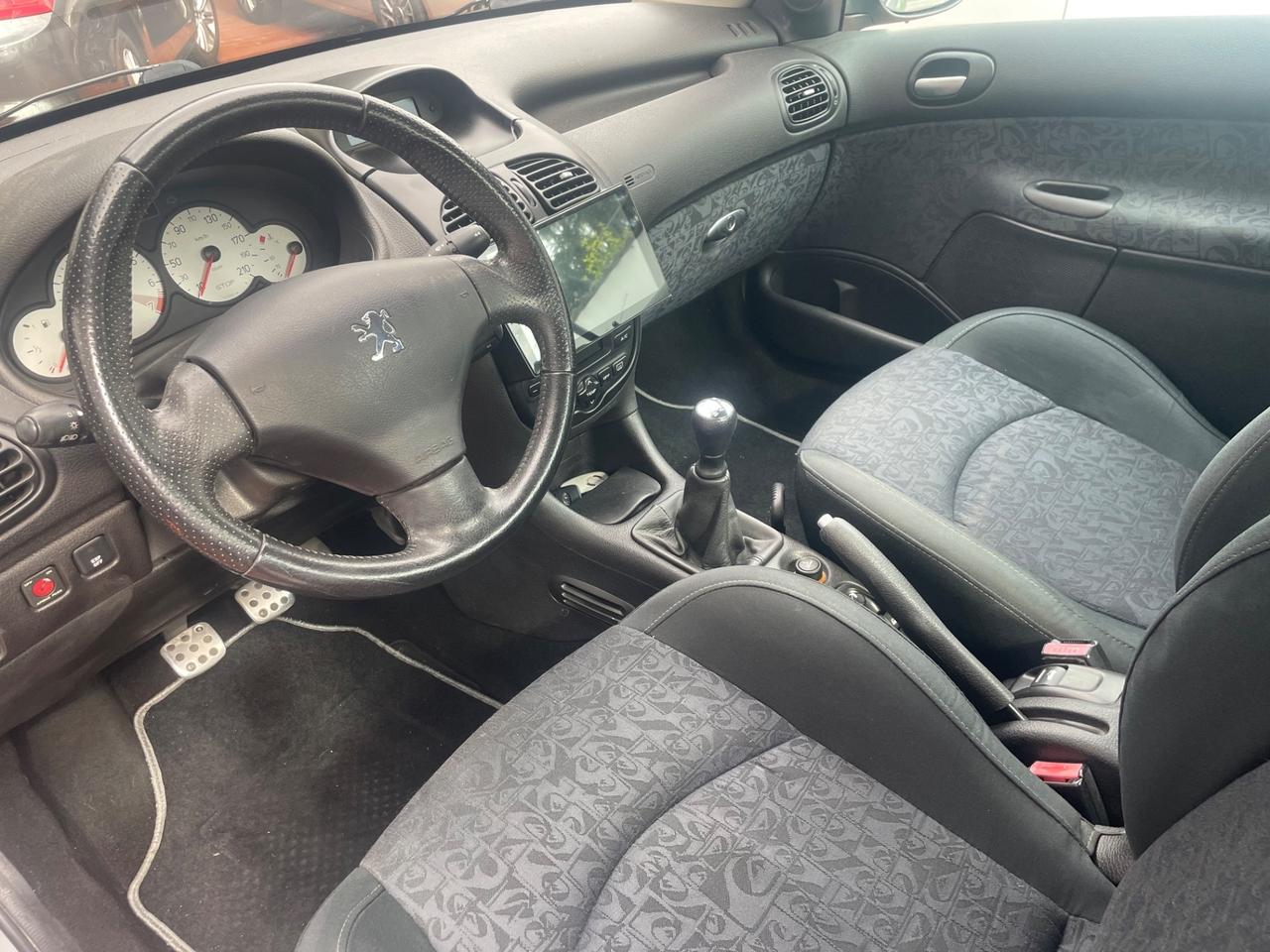 Peugeot 206 1.6 16V CC