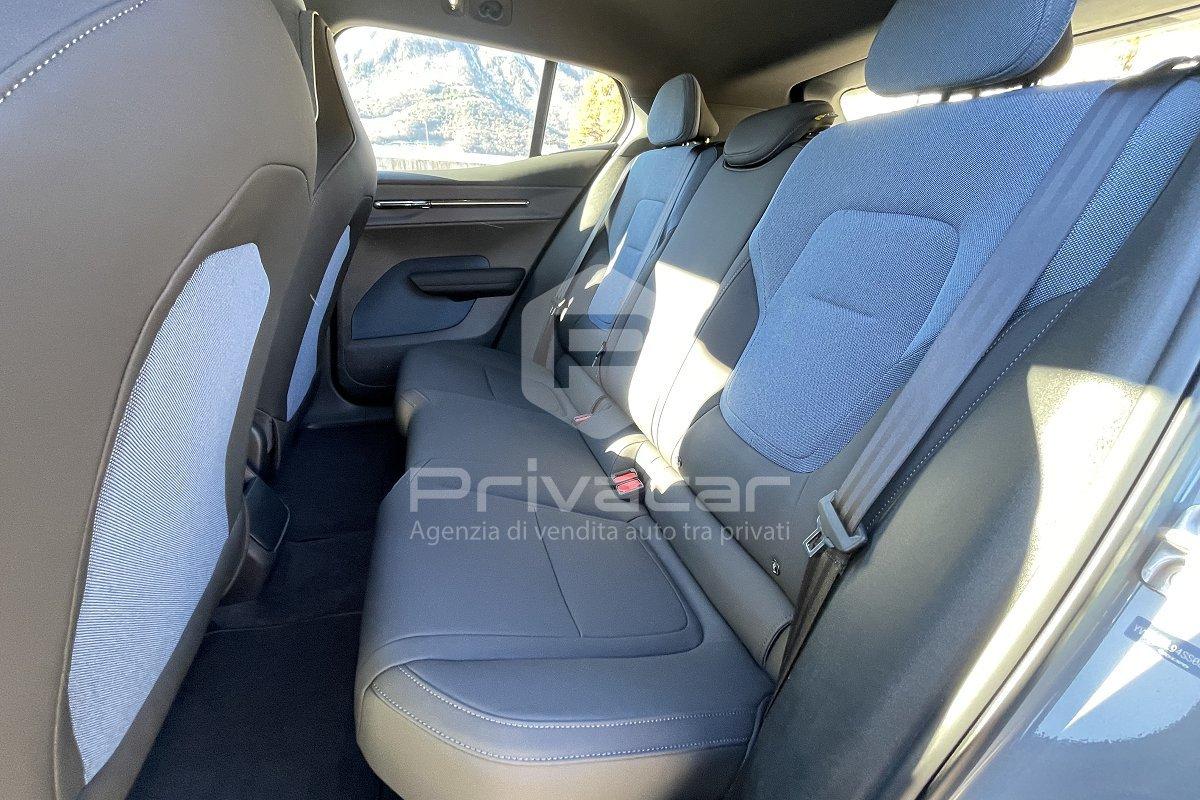 VOLVO EX30 Single Motor Extended Range RWD Core