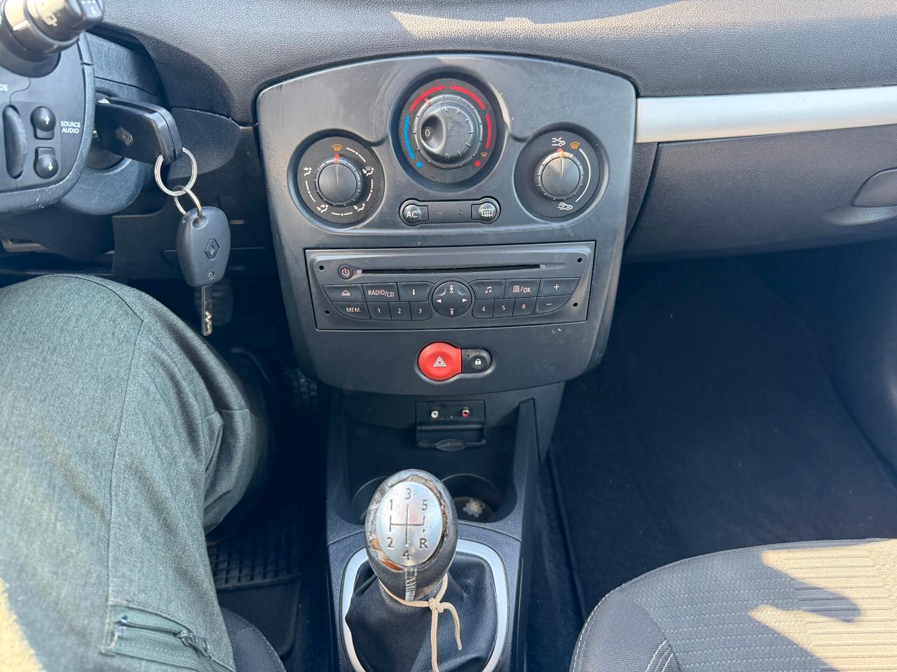 RENAULT CLIO 2010 1.2 BENZINA/GPL 75 CV *TAGLIANDATA