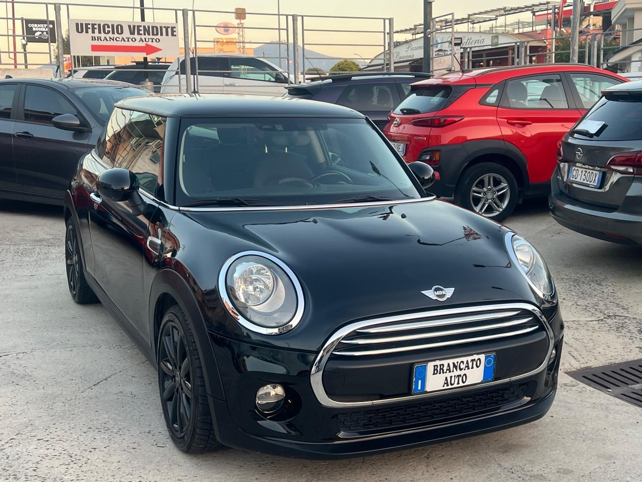 Mini One Mini one 75cv total black neopatentati